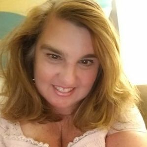 Meet your Posher, Teresa